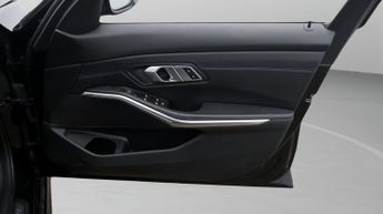 BMW 3 Series 320I M SPORT