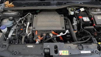 Peugeot E-208 ALLURE PREMIUM PLUS