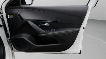 Peugeot E-208 GT PREMIUM