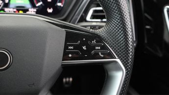 Audi Q4 e-tron SPORTBACK S LINE QUATTRO