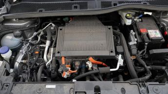 Peugeot E-208 ALLURE PREMIUM PLUS