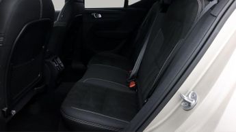 Volvo XC40 RECHARGE TWIN ULTIMATE AWD
