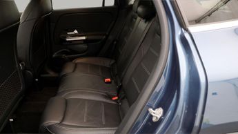 Mercedes-Benz GLA GLA 250 E AMG LINE