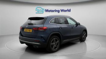 Mercedes-Benz GLA GLA 250 E AMG LINE