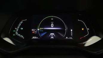 Renault Clio ICONIC E-TECH
