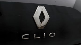 Renault Clio ICONIC E-TECH