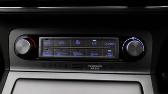 Hyundai KONA PREMIUM