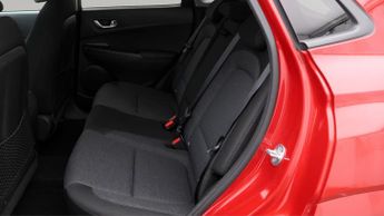 Hyundai KONA PREMIUM