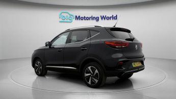 MG MG ZS TROPHY CONNECT