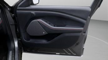 Ford Mustang Mach-E BASE