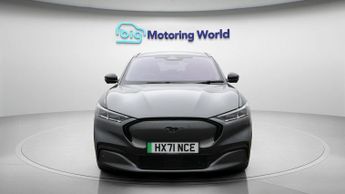 Ford Mustang Mach-E BASE