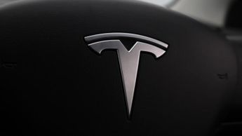 Tesla Model 3 MODEL 3