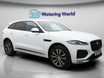 Jaguar F-Pace R-DYNAMIC SE