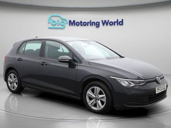 Volkswagen Golf LIFE TSI
