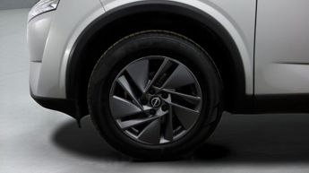 Nissan Qashqai DIG-T ACENTA PREMIUM DCT