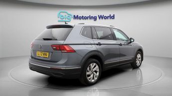 Volkswagen Tiguan Allspace LIFE TSI DSG