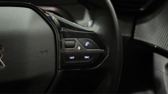 Peugeot E-2008 ACTIVE PREMIUM