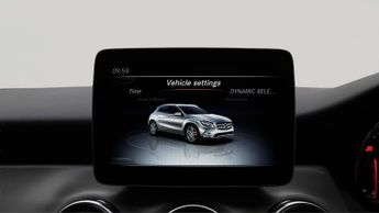 Mercedes-Benz GLA GLA 180 AMG LINE EDITION