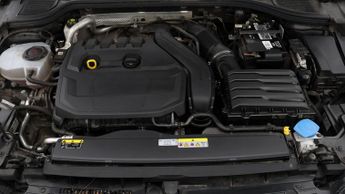 Volkswagen Golf LIFE ETSI DSG