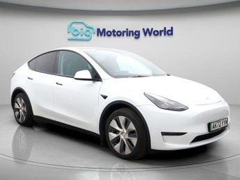 Tesla Model Y LONG RANGE AWD