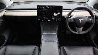 Tesla Model Y LONG RANGE AWD