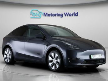 Tesla Model Y LONG RANGE AWD