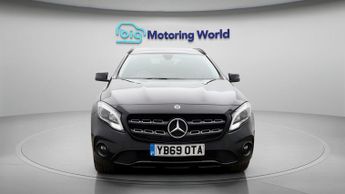 Mercedes-Benz GLA GLA 180 URBAN EDITION