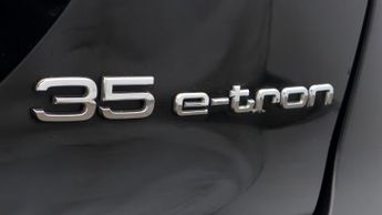 Audi Q4 e-tron SPORT