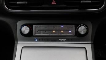 Hyundai KONA PREMIUM