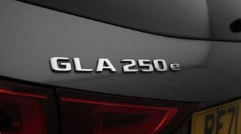 Mercedes-Benz GLA GLA 250 E AMG LINE PREMIUM PLUS