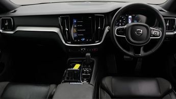 Volvo V60 RECHARGE T6 R-DESIGN AWD