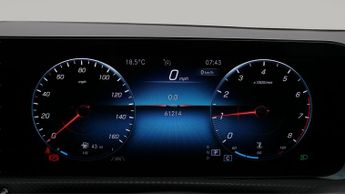 Mercedes-Benz CLA CLA 180 AMG LINE PREMIUM