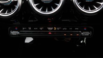 Mercedes-Benz CLA CLA 180 AMG LINE PREMIUM