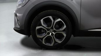 Renault Captur SE EDITION E-TECH