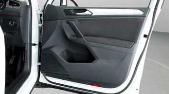 Volkswagen Tiguan SE NAV TDI BMT 4MOTION DSG