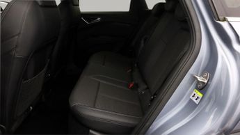 Audi Q4 e-tron S LINE