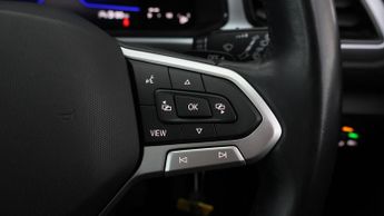 Volkswagen T-Roc LIFE TSI DSG