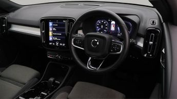 Volvo XC40 RECHARGE T4 PLUS