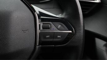 Peugeot E-2008 ACTIVE PREMIUM