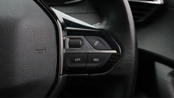 Peugeot E-2008 ACTIVE PREMIUM