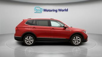 Volkswagen Tiguan Allspace LIFE TSI DSG
