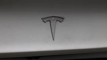 Tesla Model 3 MODEL 3