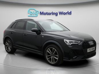 Audi Q3 TFSI S LINE BLACK EDITION
