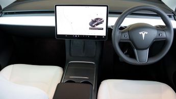 Tesla Model Y LONG RANGE AWD