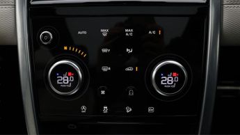 Land Rover Discovery Sport R-DYNAMIC SE