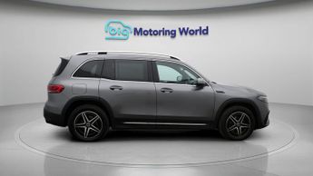 Mercedes-Benz EQB EQB 300 4MATIC AMG LINE