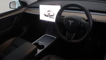 Tesla Model Y BASE