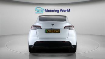 Tesla Model Y BASE