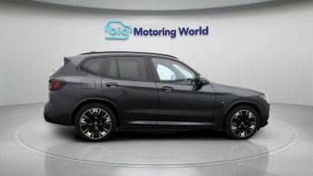 BMW iX3 M SPORT PRO