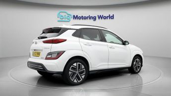 Hyundai KONA PREMIUM